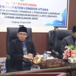 Bupati Najmul Akhyar menghadiri Rapat Paripurna DPRD KLU terkait laporan Pansus LKPJ TA 2025. Pansus menyoroti optimalisasi PAD hingga penyesuaian gaji ASN sesuai kapasitas fiskal.