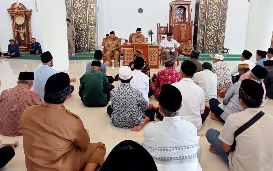 Bupati Lombok Utara Hadiri Pembekalan dan Vaksinasi Jemaah Haji, Tekankan Syukur dan Sabar