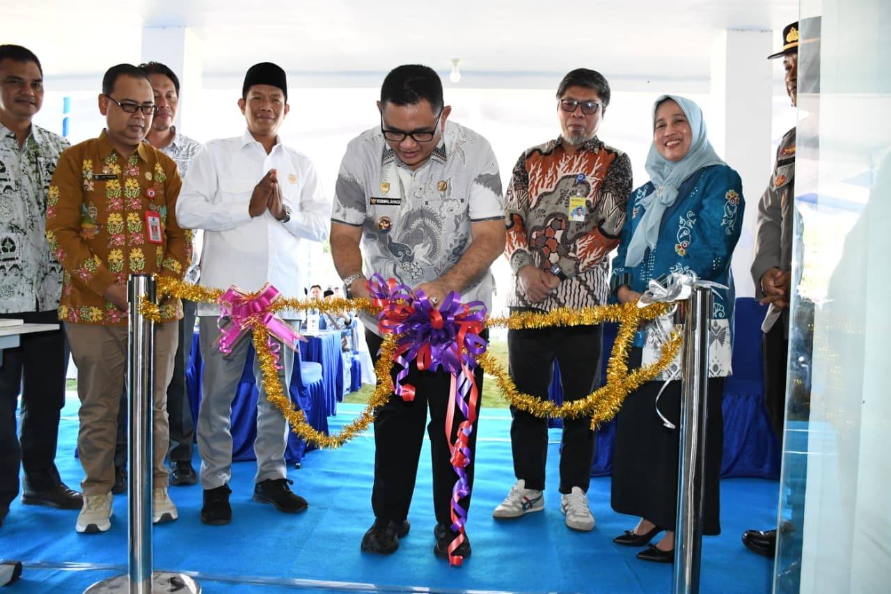 Wakil Bupati Lombok Utara Kusmalahadi Syamsuri meresmikan Gedung BLK KLU untuk mencetak tenaga kerja kompeten dan bersertifikasi guna memenuhi kebutuhan industri pariwisata.