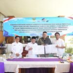 Bupati Lombok Utara Najmul Akhyar dan Direktur Utama BPR NTB Faisal menandatangani kerja sama strategis pengelolaan keuangan daerah dan akses pembiayaan UMKM senilai Rp5,3 miliar.